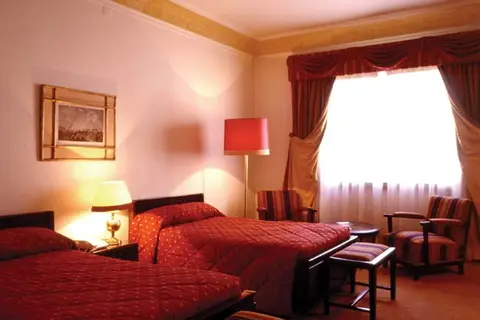 Hotel Britania Art Deco in Almada — foto 29