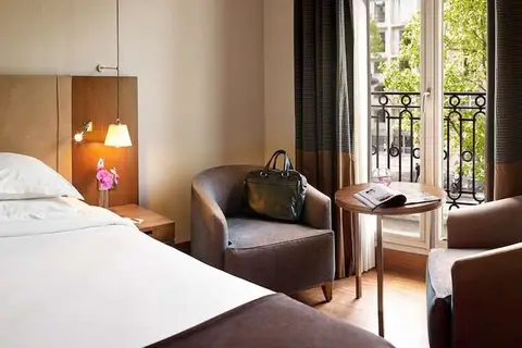 Grand Hotel Champs Elysees in Parijs, foto 5