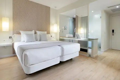 Hotel AluaSoul Ibiza - adults only in Santa Eulària des Riu, foto 11
