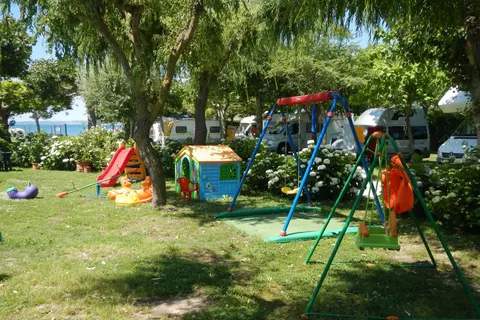 Blu Camping Holiday Garden foto 3