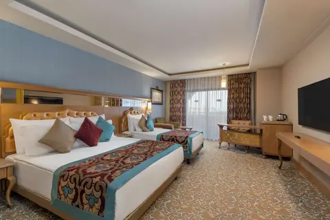Royal Holiday Palace Hotel in Aksu — foto 27