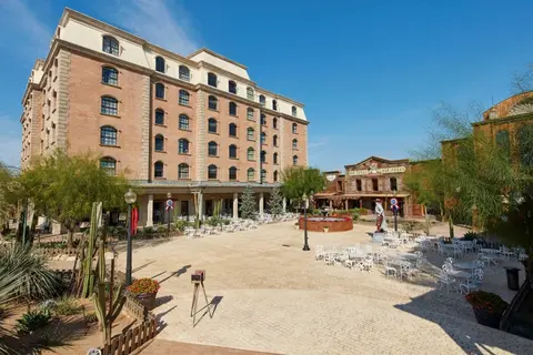 Hotel Gold River at PortAventura World in Lladurs — foto 2