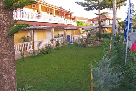 Tom & John Center in Zakynthos Municipal Unit, foto 24