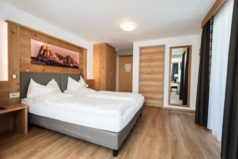 Hotel Astor Suites - logies en ontbijt in Sëlva Wolkenstein in Gröden Selva di Val Gardena, foto 9