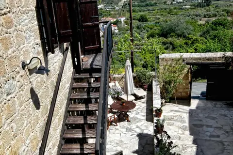 Leonidas Village Houses in Goudi — foto 9