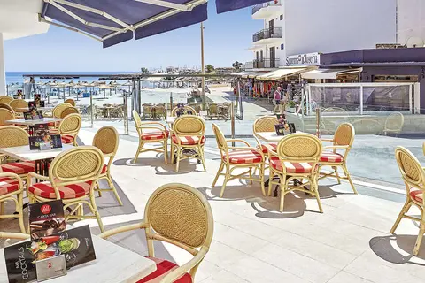 Universal Hotel Perla in S'Illot — foto 6