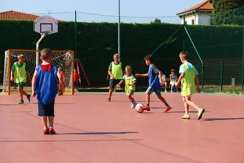 Camping Bella Italia in Peschiera del Garda — foto 5