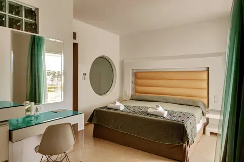 Leonardo Cypria Bay in Geroskipou — foto 21