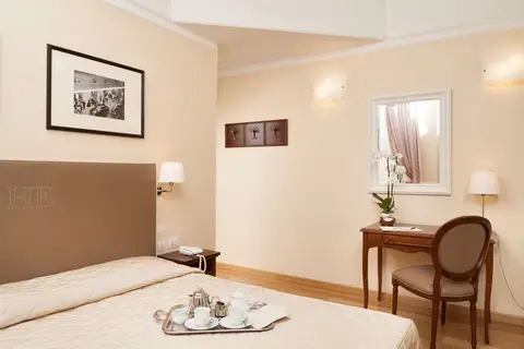 Executive in Florence, foto 16