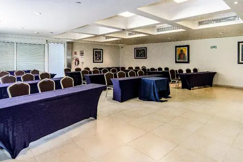 Holiday Inn Cuernavaca in San Miguel Acapantzingo — foto 17