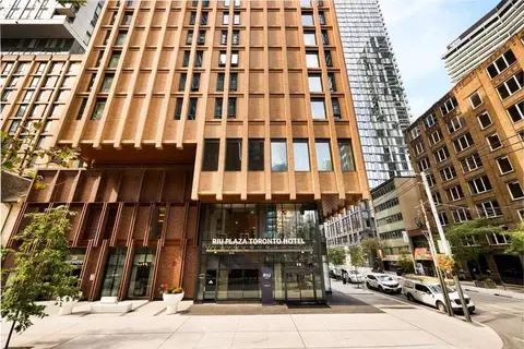 Hotel Riu Plaza Toronto in Toronto