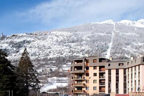 SOWELL HÔTELS Le Parc & Spa **** in Briançon