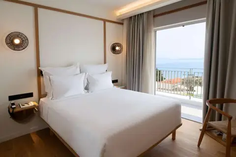 Brown Beach Evia Island in Αμάρυνθος — foto 2