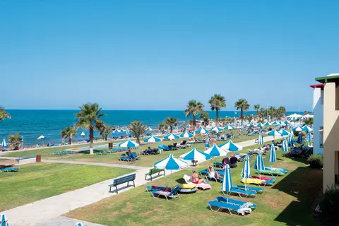 Kefalos Beach Tourist Village in Paphos — foto 17