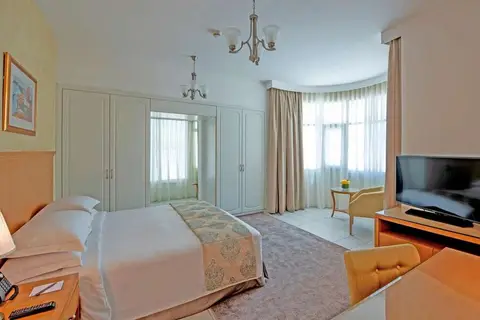 Roda Al Murooj Residences in Dubai — foto 16