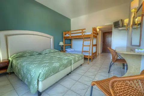Palmariva Beach Hotel in Αμάρυνθος — foto 10