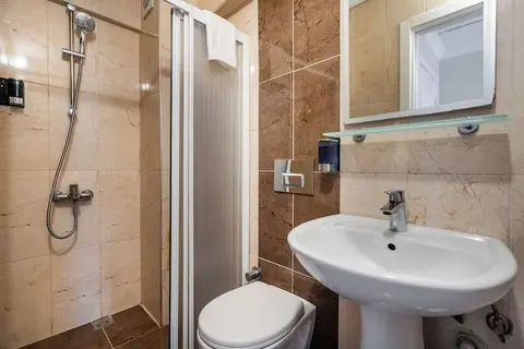 Cihangir Palace Hotel in Beyoğlu — foto 4