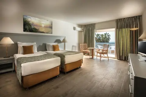 The Grand Blue Sky International in Kuşadası — foto 2