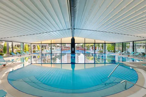Ramada Resort by Wyndham Lara in Aksu — foto 8