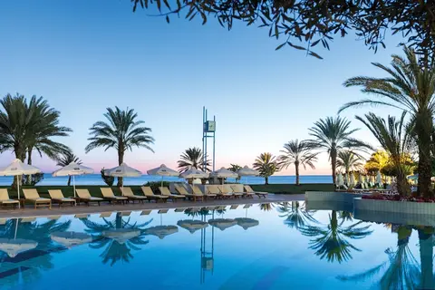 Constantinou Bros Athena Royal Beach Hotel in Paphos — foto 13