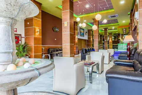 Princesa Solar in Torremolinos — foto 15