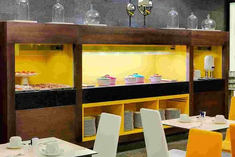 H10 Urquinaona Plaza in Barcelona — foto 14