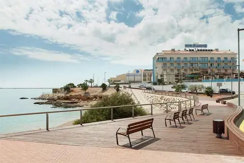 Flamingo Hotel l'Ampolla in l'Ampolla — foto 16