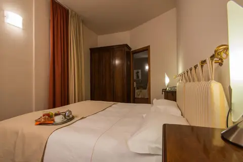 Hotel Lux in Alessandria — foto 13