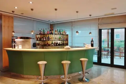 Tiffany Milano in Trezzano sul Naviglio, foto 6