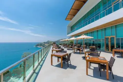 Wyndham Grand Phuket Kalim Bay in กมลา — foto 7