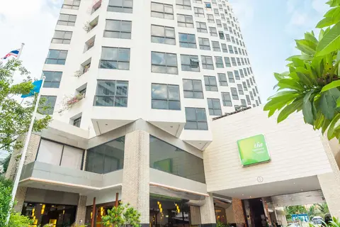 The Seasons Pattaya in พัทยา