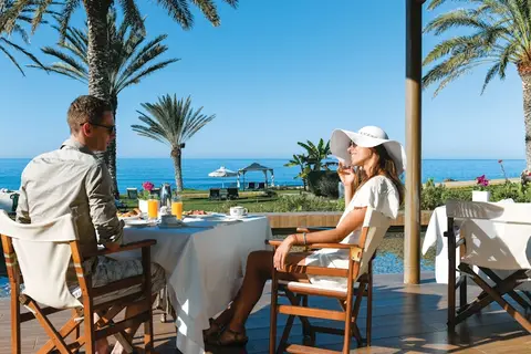 Constantinou Bros Athena Beach Hotel in Γεροσκήπου — foto 26