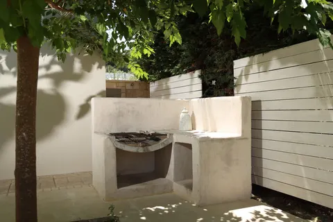 Nusa Suites & Villas in Pallini Municipal Unit — foto 11