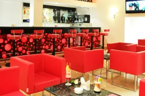 Hotel Majestic in Tunis — foto 8