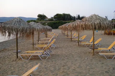 Remetzo Village in Kounopetra — foto 14