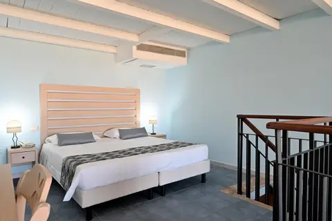 Cala della Torre Resort in La Caletta — foto 30