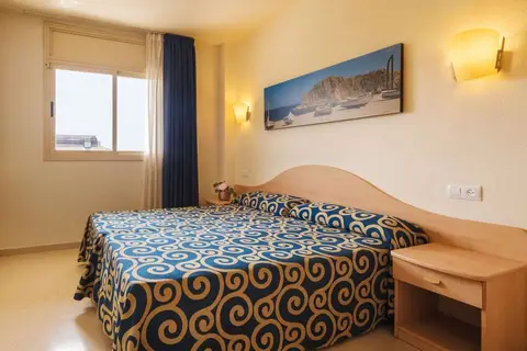 H-Top Royal Sun Suites in Santa Susanna — foto 25