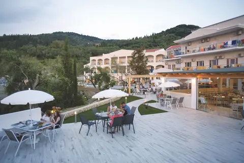 Saint George Palace Hotel in Άγιος Γεώργιος — foto 2