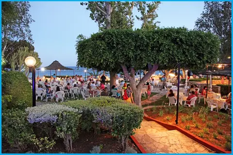 Poseidonia Beach Hotel in Agios Tychonos — foto 20