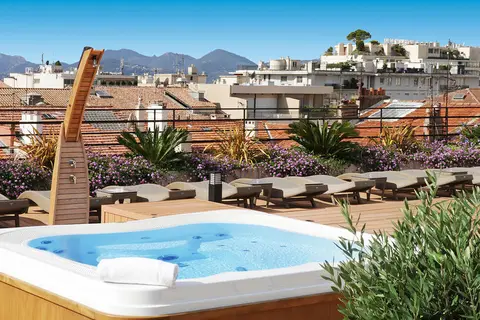 Le Patio des Artistes in Cannes