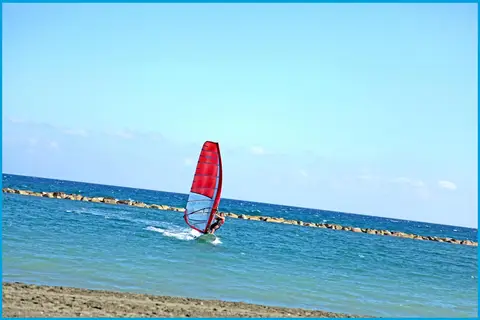 Poseidonia Beach Hotel in Agios Tychonos — foto 12