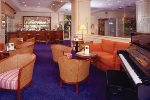 AC Hotel Ambassadeur Antibes- Juan Les Pins in Antibes — foto 11