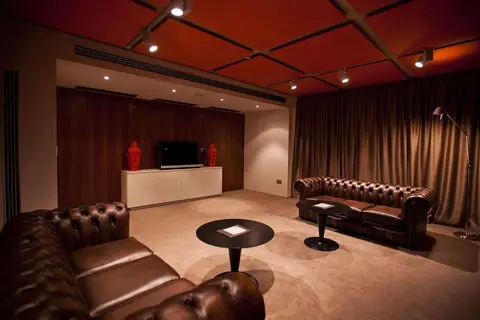 Graffit Gallery Hotel in Varna — foto 26