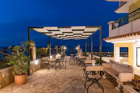 Andreolas Luxury Suites Hotel in Δημοτική Ενότητα Ζακυνθίων — foto 25