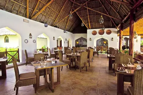 Sultan Sands Islands Resort in Kiwengwa — foto 7