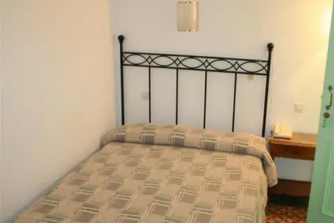 Peninsular in Barcelona — foto 17