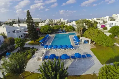 Aliathon Resort in Paphos