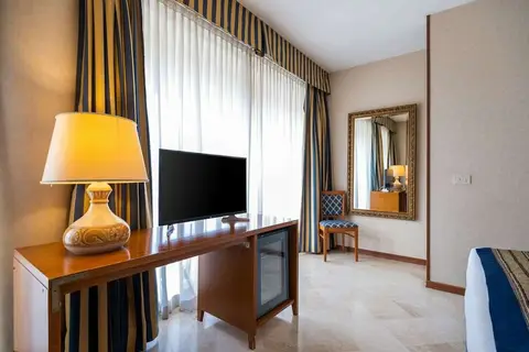Rome Airport Hotel Fiumicino in Fiumicino — foto 6