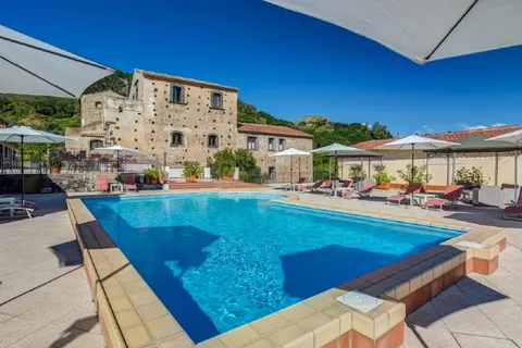Fly & Go Il Borgo Luxury Country Resort in Castiglione di Sicilia