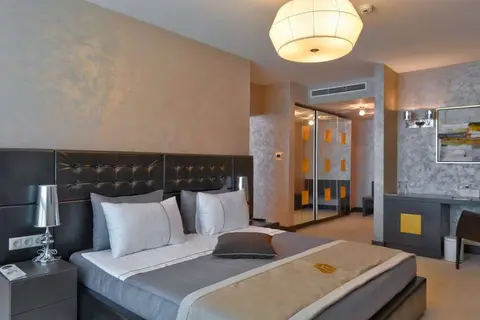 International Hotel Casino & Tower Suites in СПА център Ривиера Бийч — foto 18
